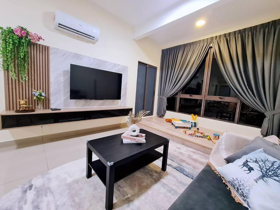 New! Bali 4-8pax Condo@peaceful Dream House *