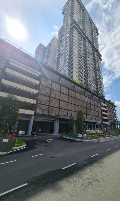 New! Bali 4-8pax Condo@peaceful Dream House